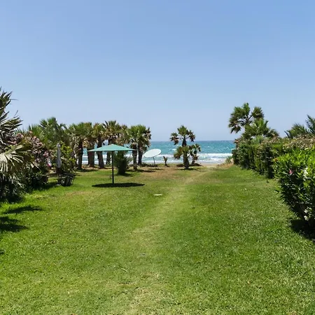 Corinthia Premium Apt - A Jewel Next To The Sea